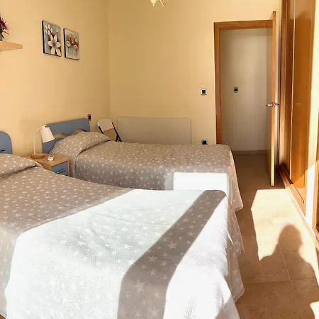 Apartment Beachfront Penthouse In Residencial Dos Mares *